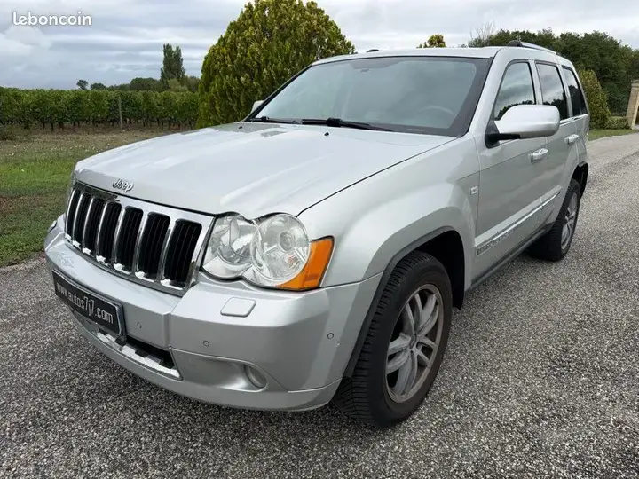 Jeep Grand Cherokee 2010 photo 2