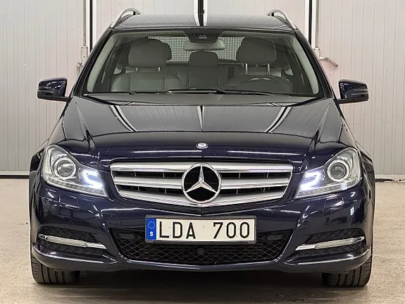 Mercedes-Benz C250 2012 photo 2