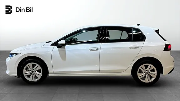Volkswagen Golf I 2026 photo 2