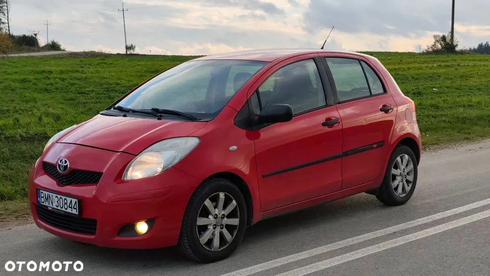 Toyota Yaris 2009 photo 3