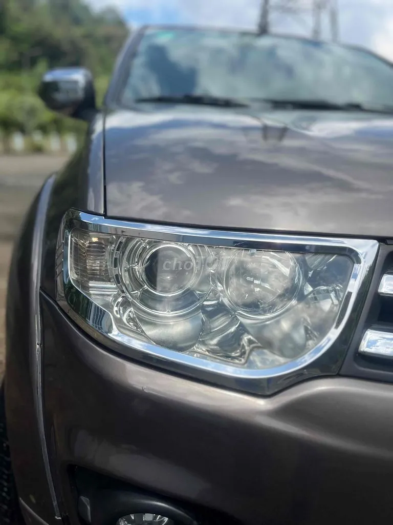 Mitsubishi Pajero Sport 2015 photo 2