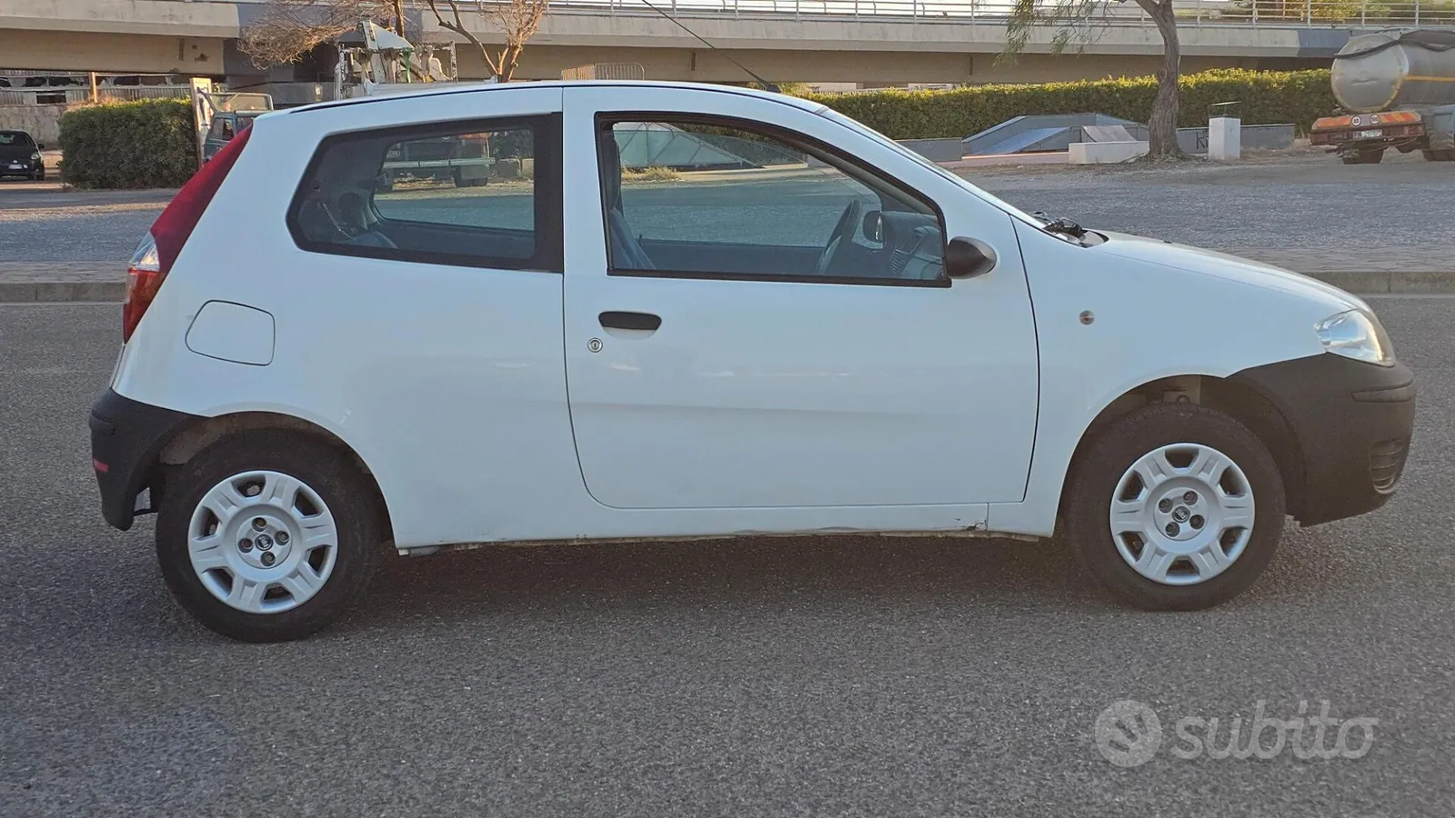 Fiat Punto 2005 photo 4