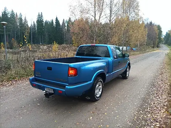 Chevrolet S10 2001 photo 3