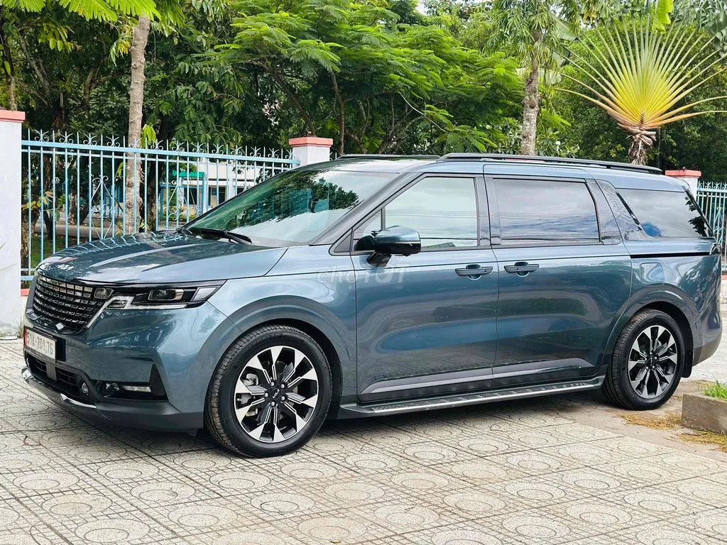 Kia Carnival 2023 photo 2