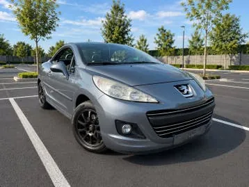 Peugeot 207 2011 photo 2