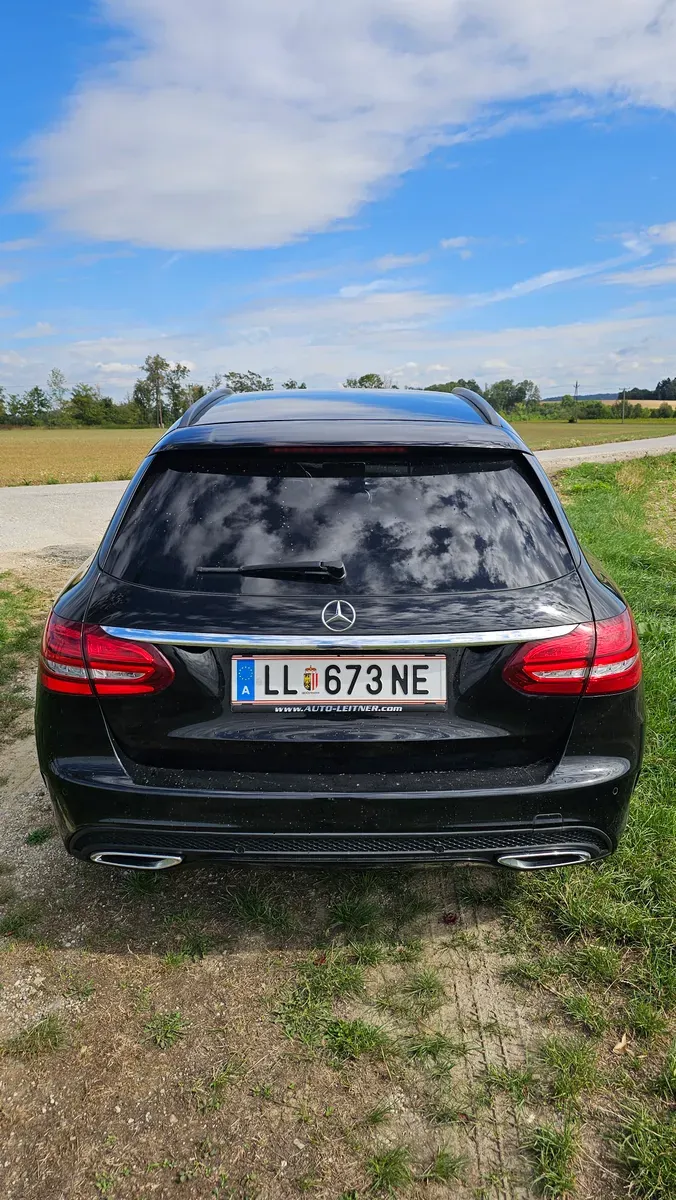 Mercedes-Benz C-Class 2017 photo 2