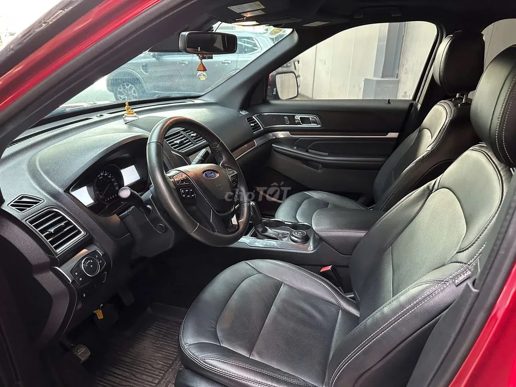 Ford Explorer 2018 photo 4
