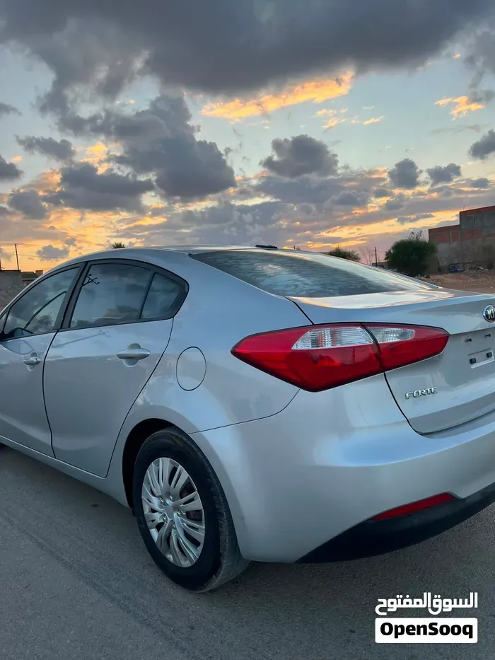 Kia Forte 2014 photo 4