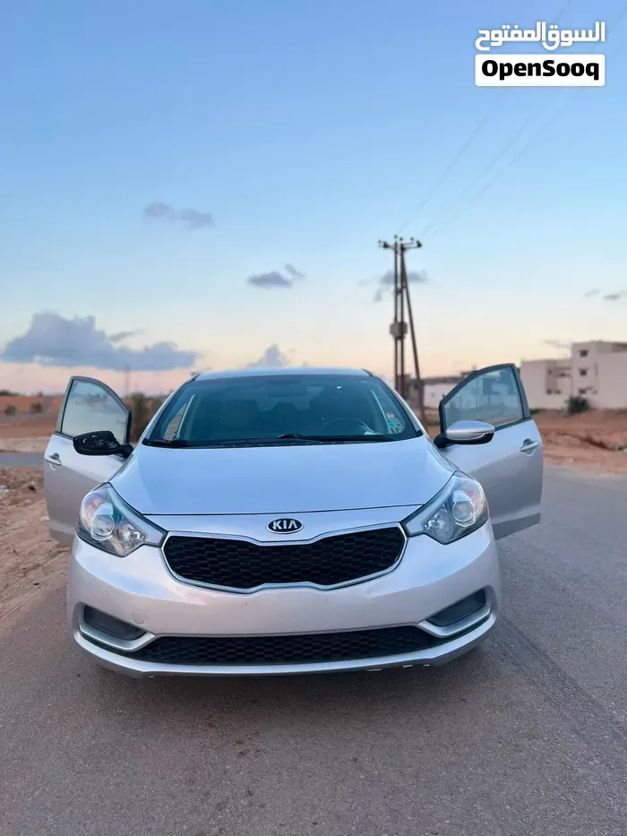 Kia Forte 2014 photo 2