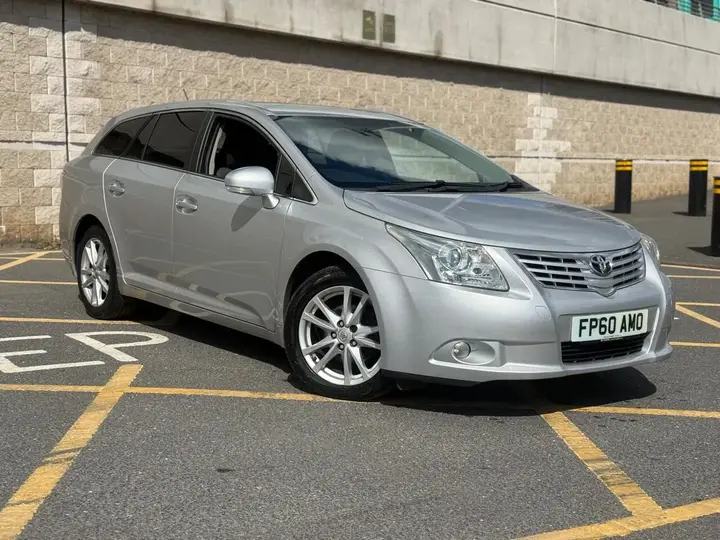 Toyota Avensis 2010 photo 4