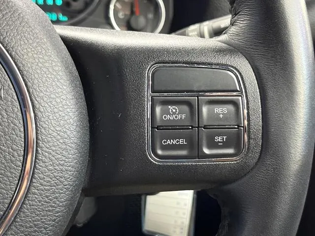 Chrysler Grand Cherokee 2017 photo 4