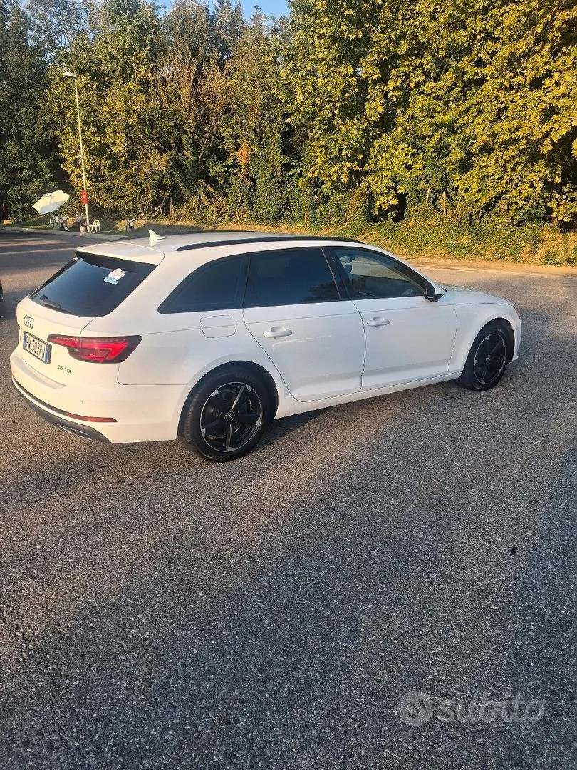 Audi A4 2019 photo 2