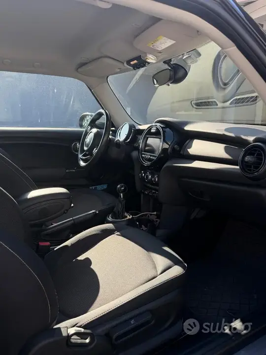 Mini One 2020 photo 5