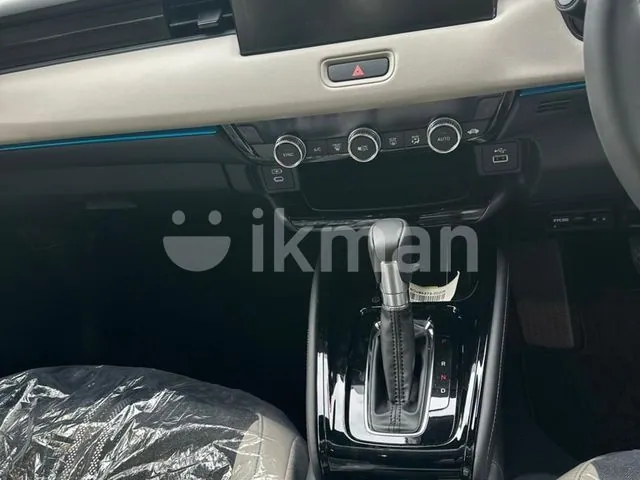 Honda Vezel 2025 photo 4