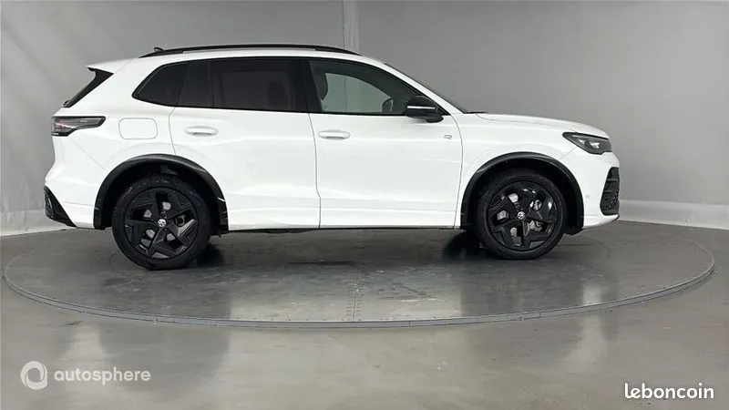 Volkswagen Tiguan 2024 photo 4