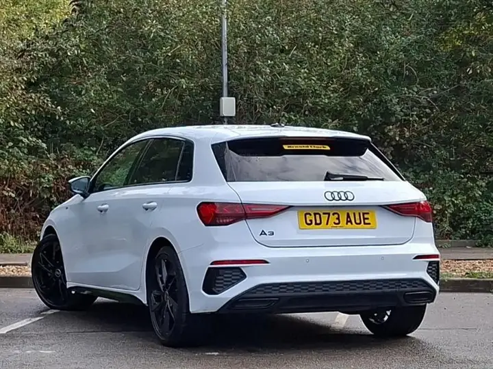 Audi A3 2024 photo 2