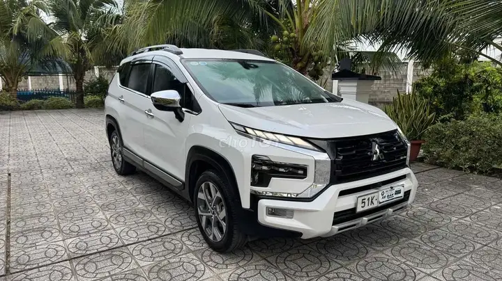 Mitsubishi Xpander Cross 2023 photo 2