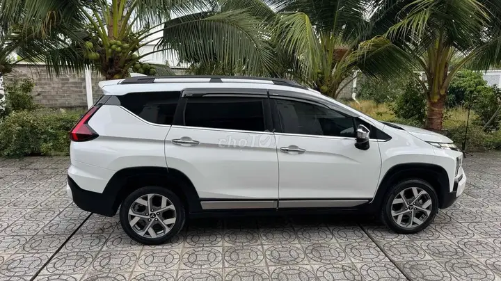 Mitsubishi Xpander Cross 2023 photo 3
