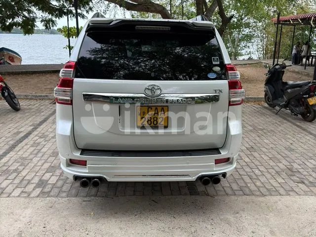 Toyota Land Cruiser Prado 2013 photo 4