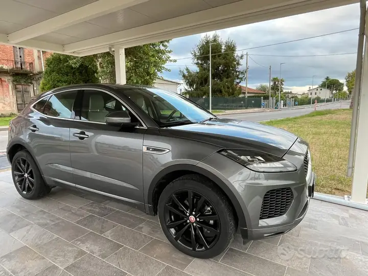 Jaguar E-Pace 2018 photo 3