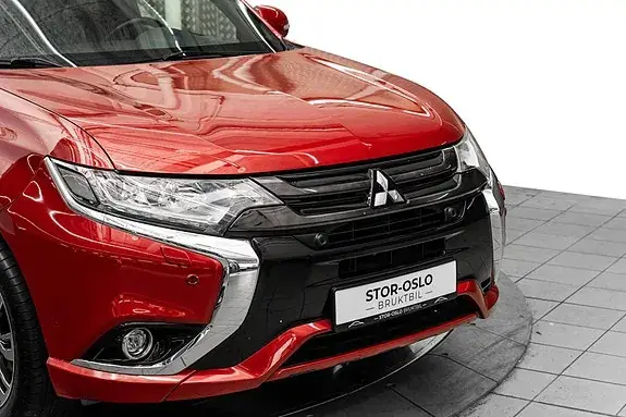 Mitsubishi Outlander 2018 photo 2