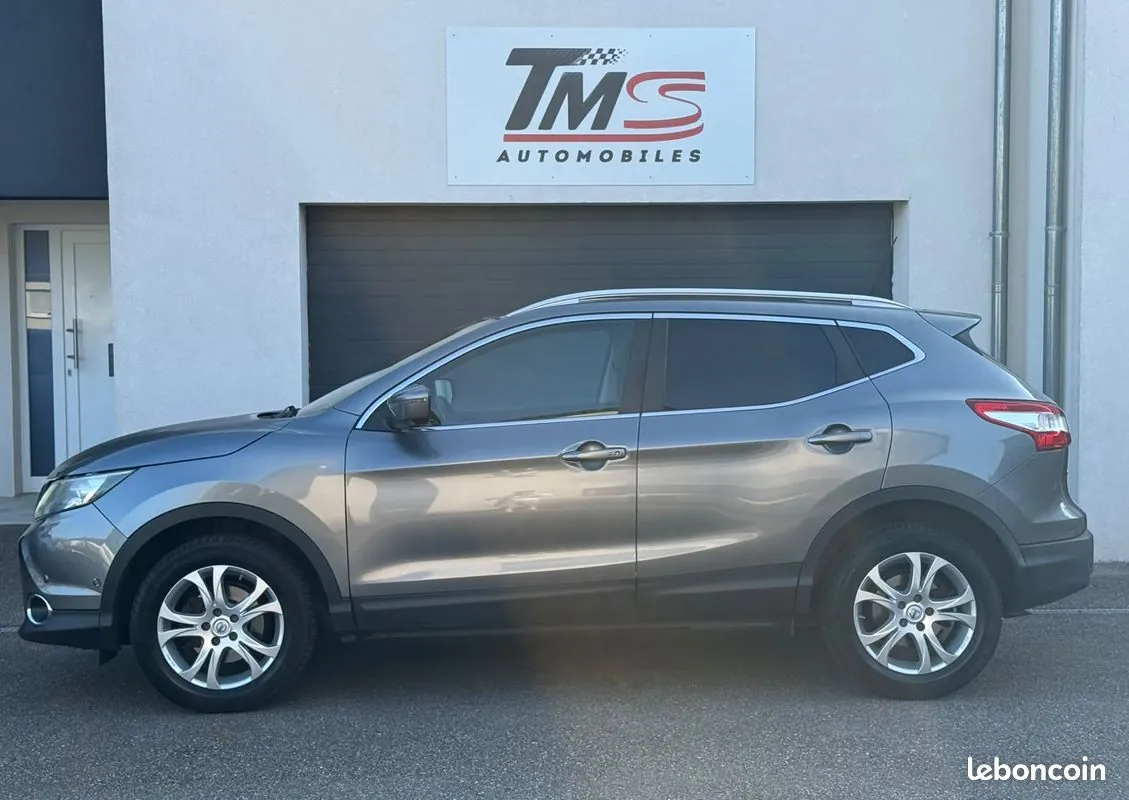 Nissan Qashqai 2015 photo 2