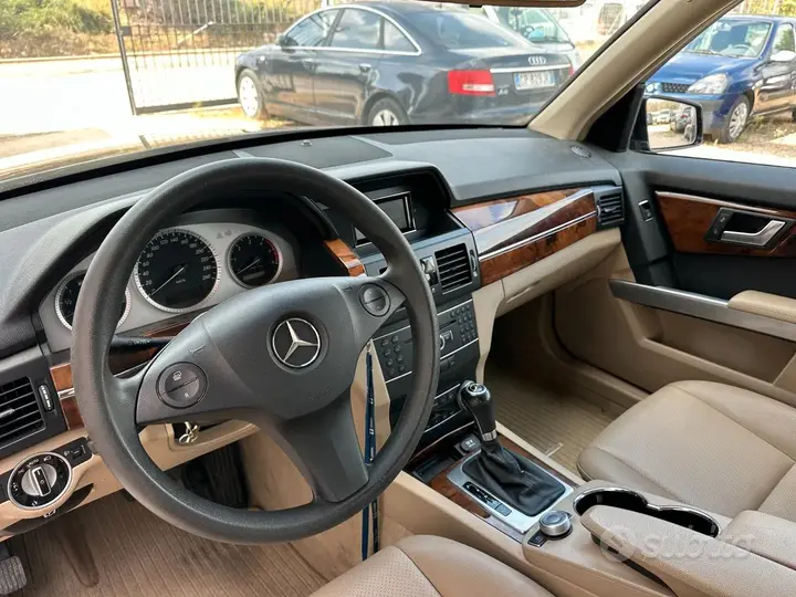 Mercedes-Benz Glk 2011 photo 4