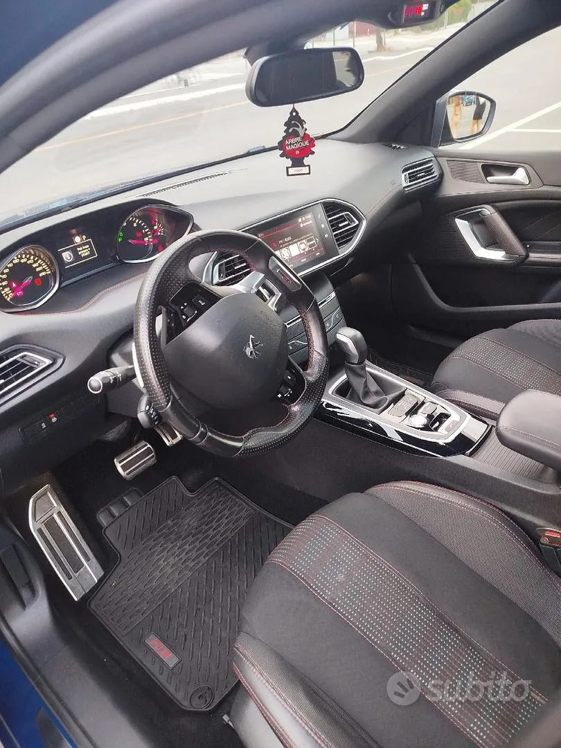 Peugeot 308 2017 photo 3