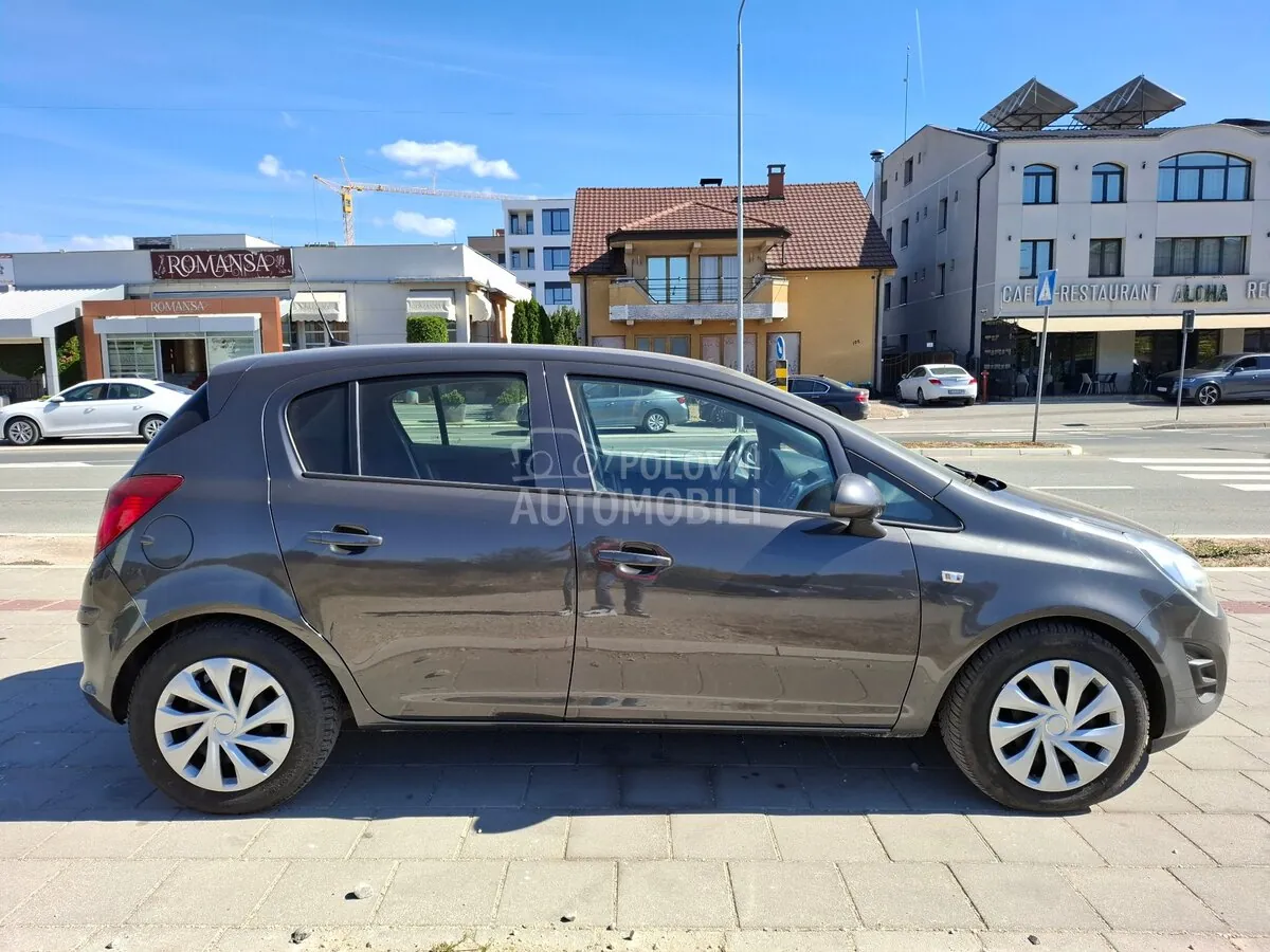 Opel Corsa 2011 photo 4
