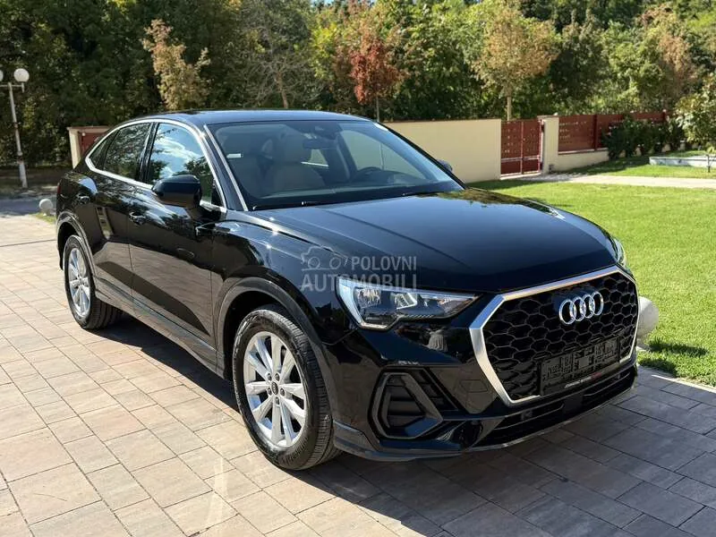 Audi Q3 2022 photo 3
