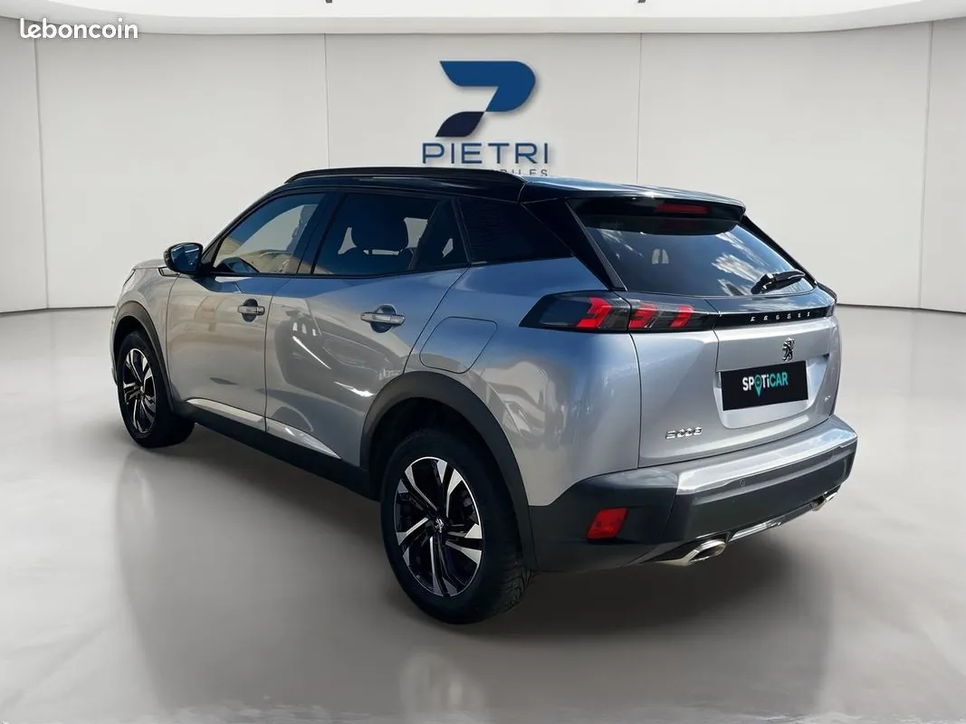 Peugeot 2008 2023 photo 3