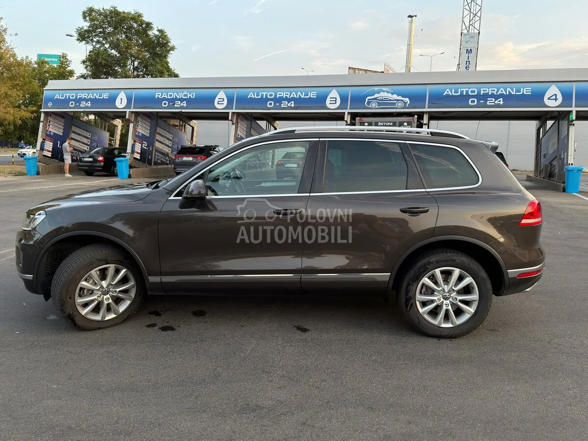 Volkswagen Touareg 2015 photo 2