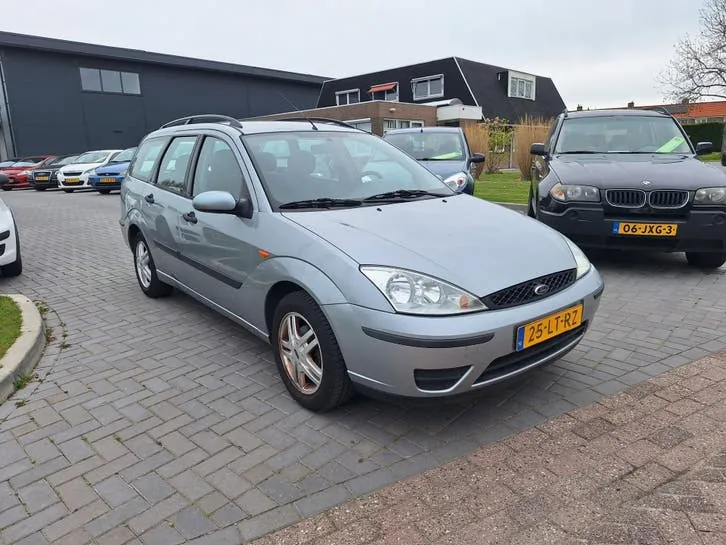 Ford Focus 2003 photo 2