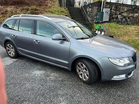 Skoda Superb 2013 photo 5