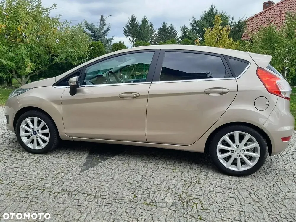 Ford Fiesta 2015 photo 5