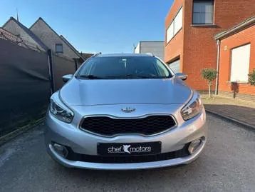 Kia Ceed 2013 photo 2