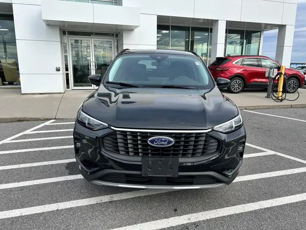 Ford Escape 2025 photo 2