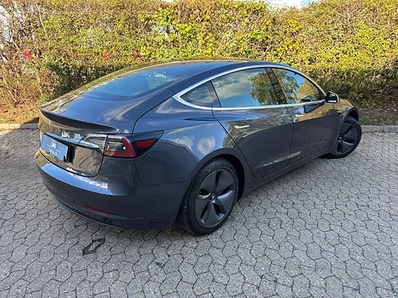 Tesla Model 3 2019 photo 4