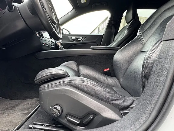 Volvo V60 2020 photo 4