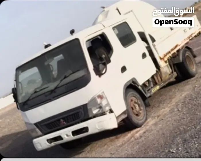 Mitsubishi Canter 2012 photo 5