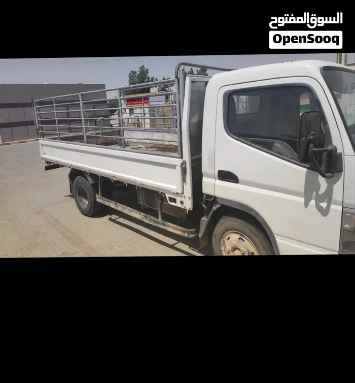 Mitsubishi Canter 2012 photo 3