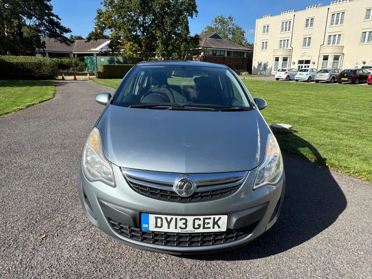 Vauxhall Corsa 2013 photo 2