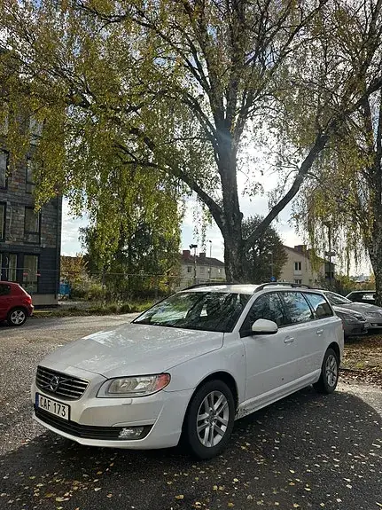 Volvo V70 2014 photo 3