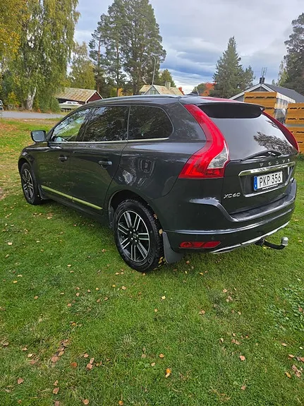 Volvo Xc60 2017 photo 2