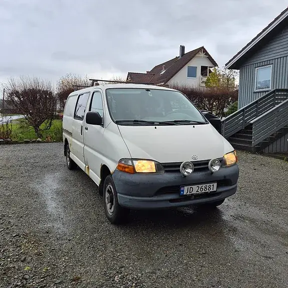 Toyota Hiace 2001 photo 4