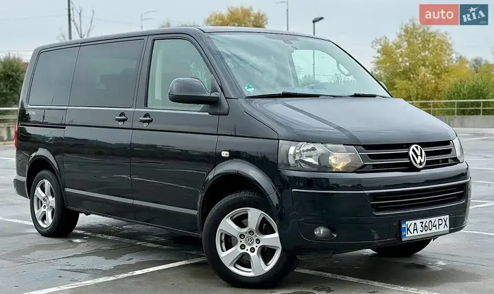 Volkswagen Multivan 2013 photo 2