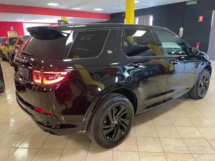 Land Rover Discovery Sport 2025 photo 5