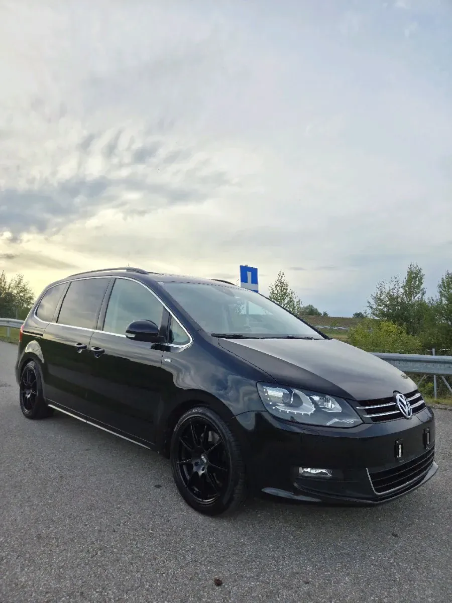 Volkswagen Sharan 2012 photo 3