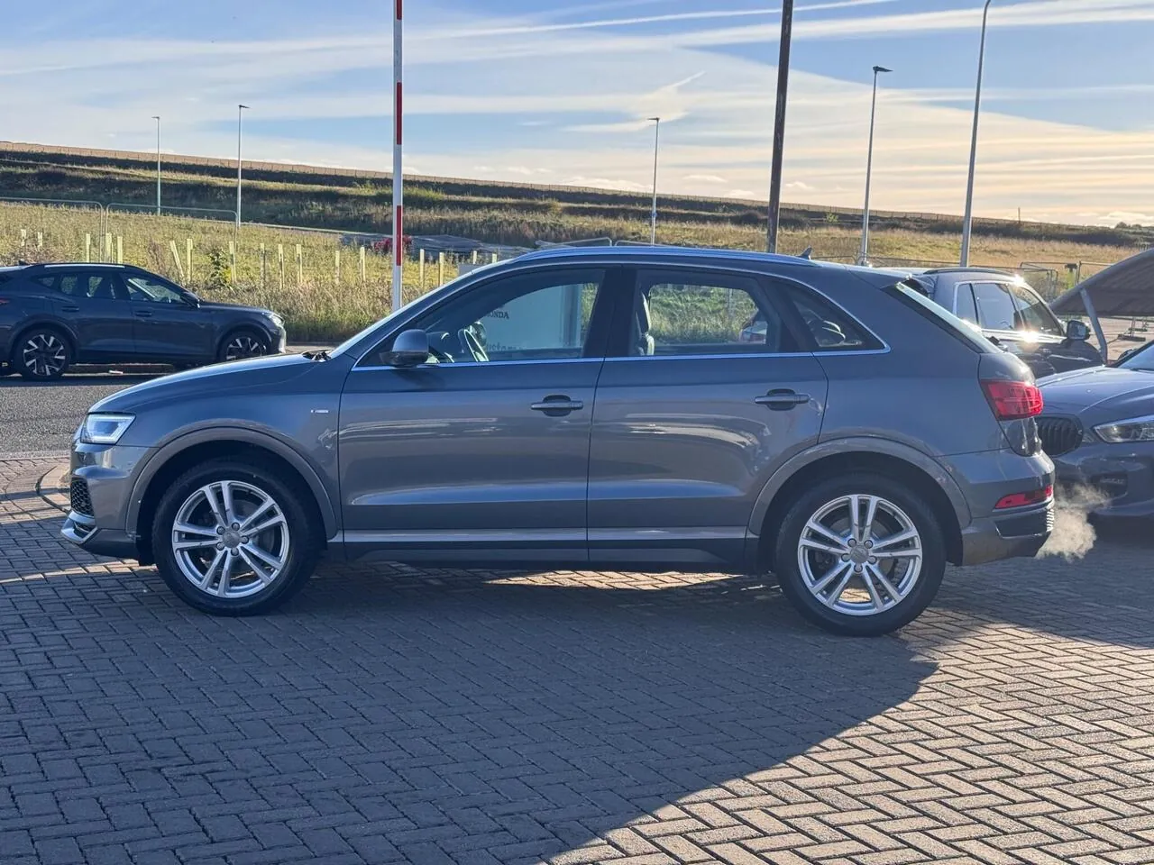 Audi Q3 2018 photo 5