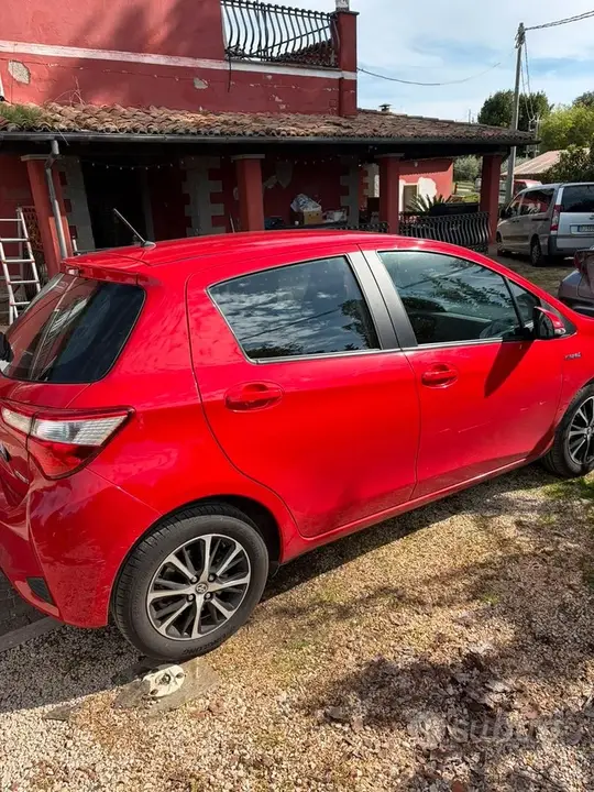 Toyota Yaris 2018 photo 4